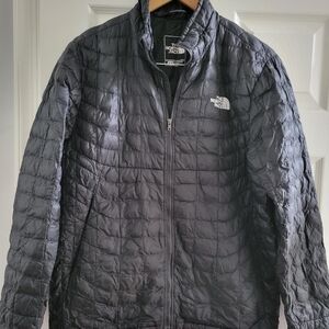 The North Face Mens black puffer Thermoball eco jacket size Medium Gorpcore